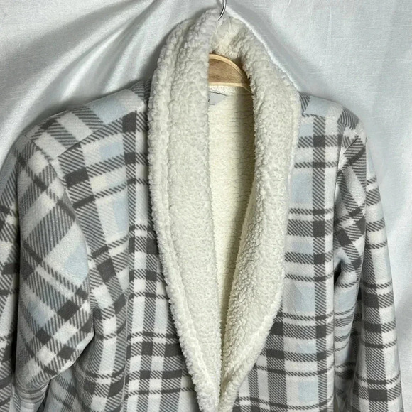 NWT ,sherpa lined  plaid jacket,open front  Large P ,Nwt PTP 22” - Picture 3 of 8